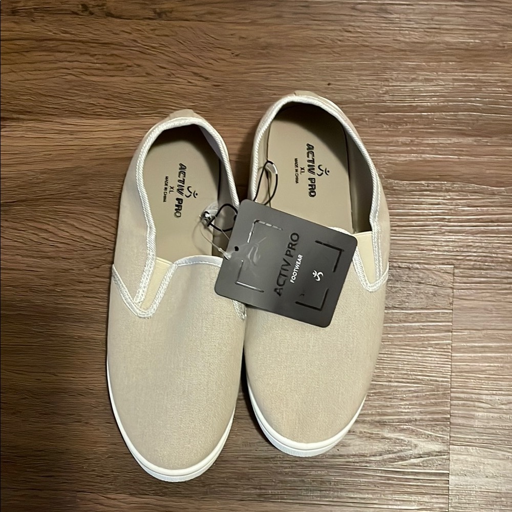 Activ Pro Foot Wear Unisex Shoes Size XL ( 6 ) NWT
